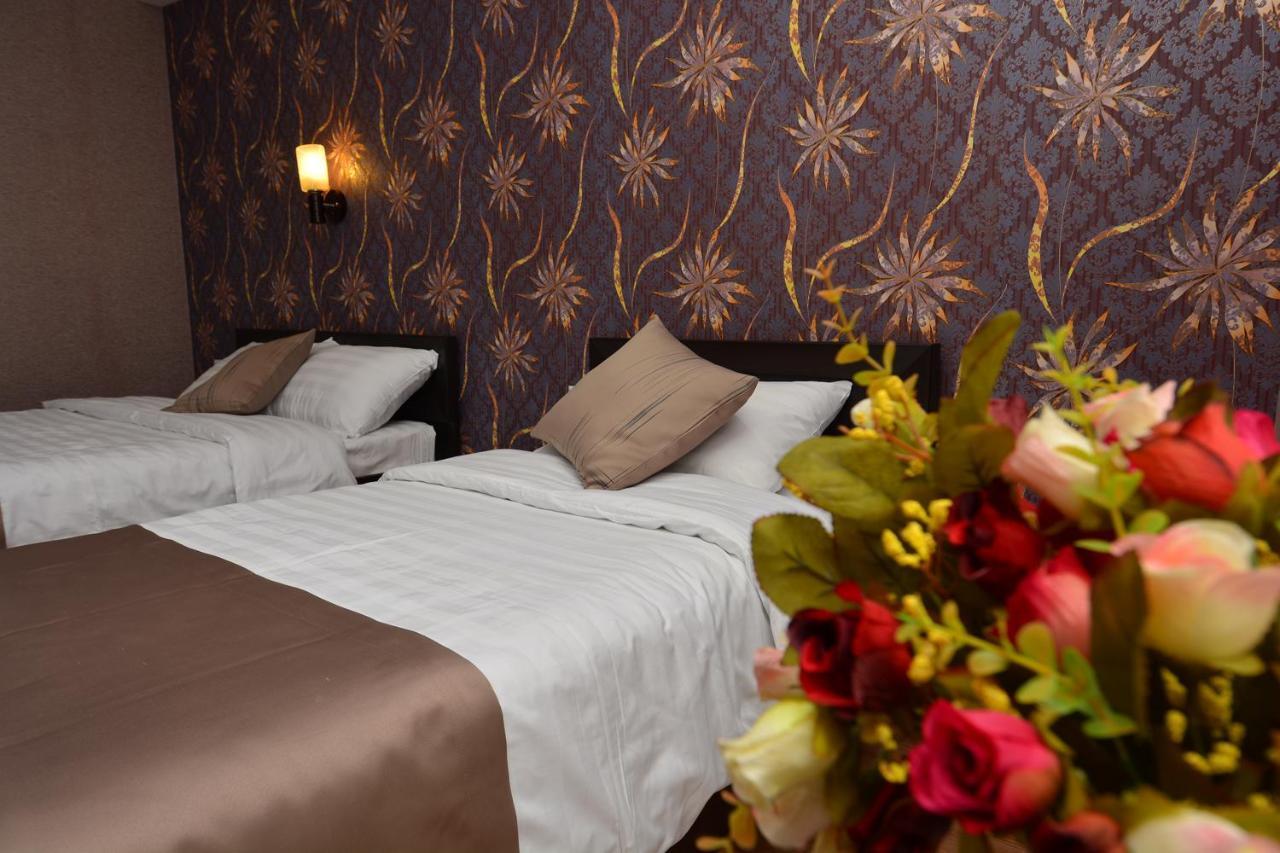 Granada Hotel And Restaurant Tbilisi Ngoại thất bức ảnh
